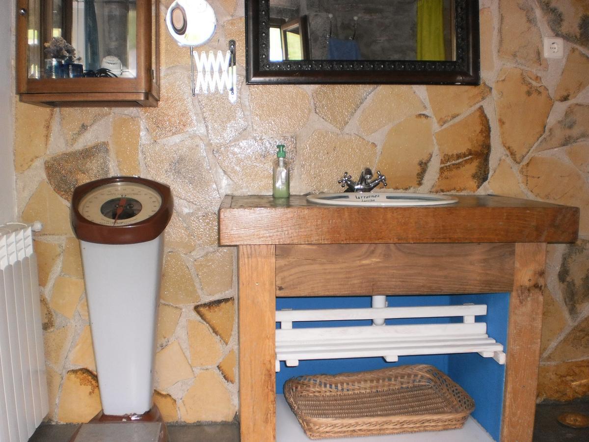 Larraenea Bed And Breakfast Lesaka Kültér fotó
