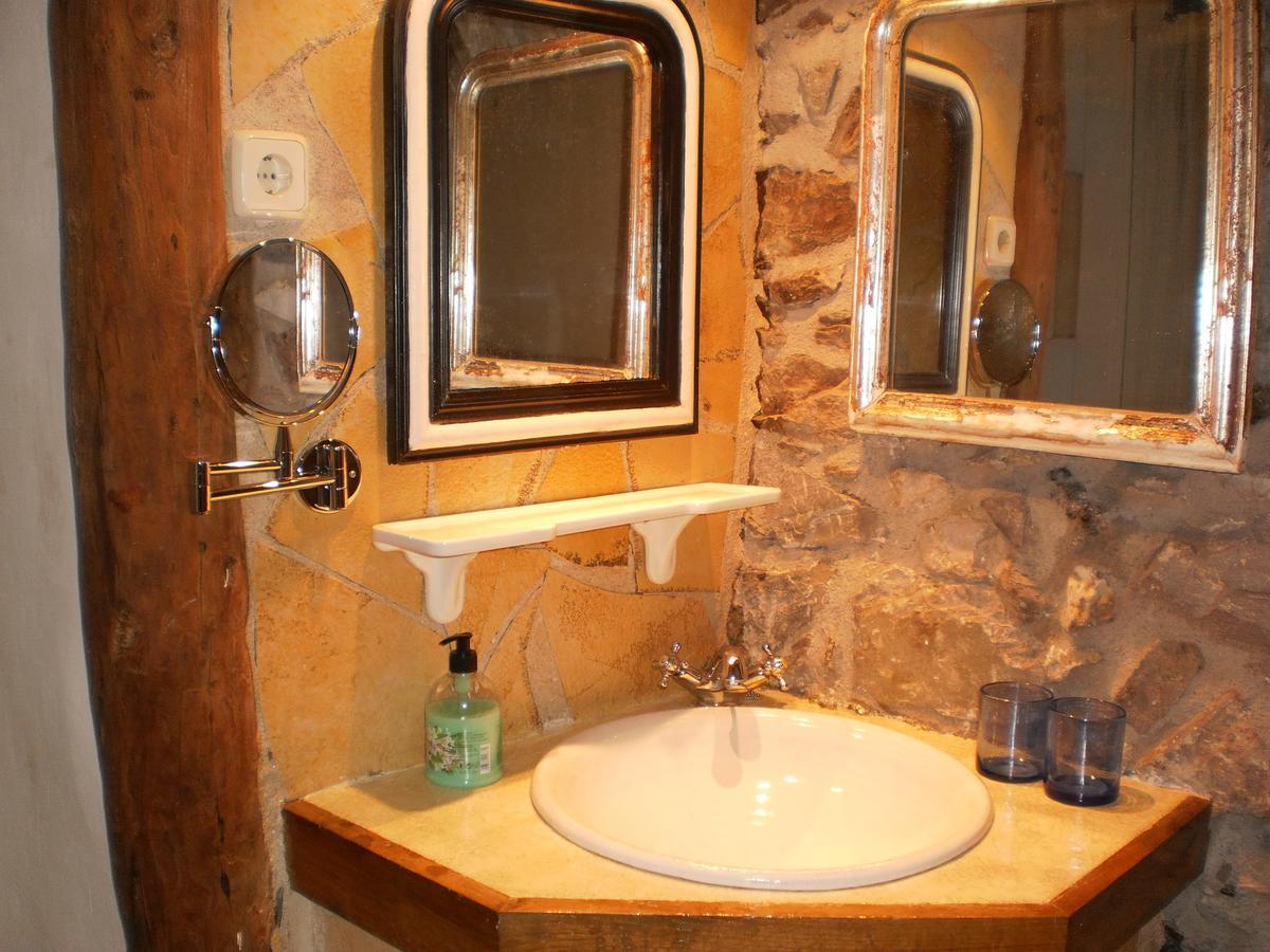 Larraenea Bed And Breakfast Lesaka Kültér fotó